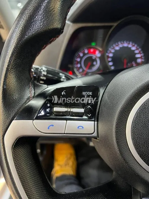 هيونداي إلنترا 2022 أبيض مستعملة للبيع - 7