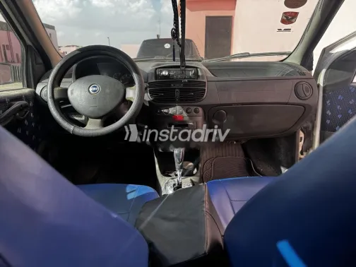 فيات بونتو 2006 أبيض مستعملة للبيع - 6