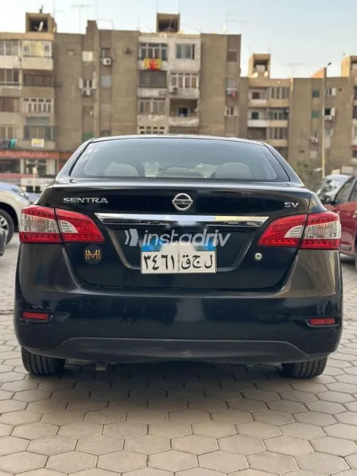 نيسان سنترا 2019 أسود مستعملة للبيع - 2
