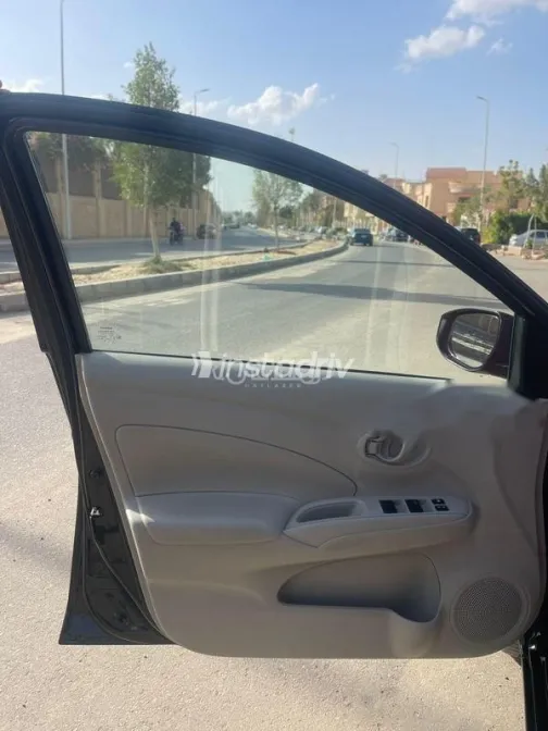 Nissan Sunny 2024 White Used for Sale - 6