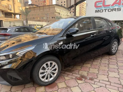 كيا سيراتو 2022 أسود مستعملة للبيع - 6
