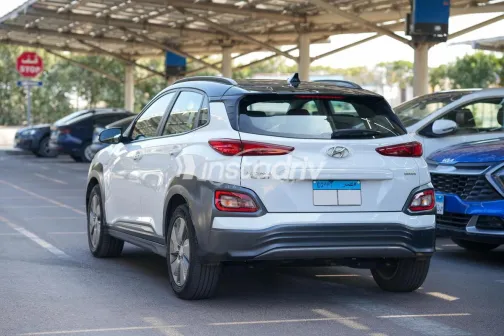 Hyundai Kona 2020 White Used for Sale - 5
