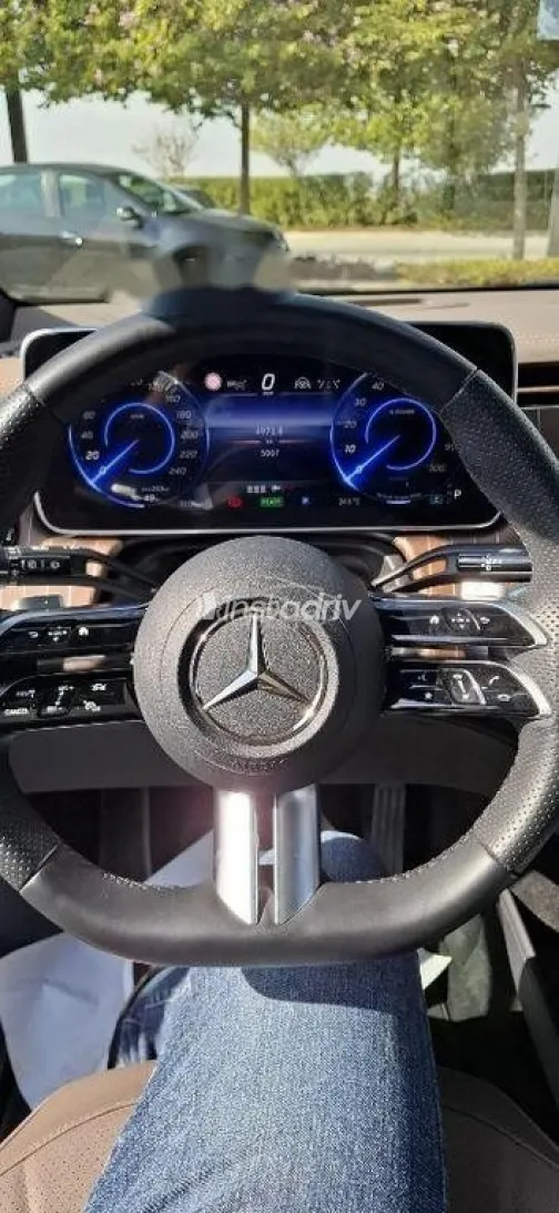 مرسيدس E 350 2024 أسود مستعملة للبيع - 5