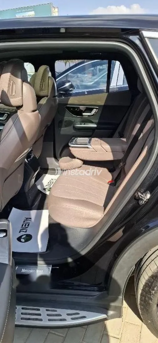مرسيدس E 350 2024 أسود مستعملة للبيع - 7