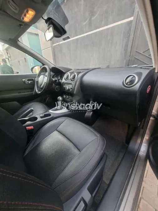 نيسان قشقاي 2013 برونزي مستعملة للبيع - 10