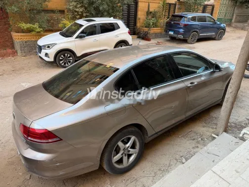 فولكس فاغن باسات 2017 أبيض مستعملة للبيع - 5