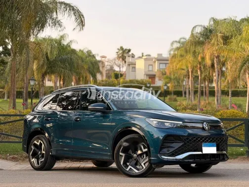 فولكس فاغن تيجون 2024 أزرق غامق مستعملة للبيع - 2