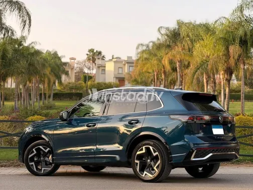 فولكس فاغن تيجون 2024 أزرق غامق مستعملة للبيع - 6