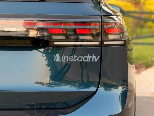 فولكس فاغن تيجون 2024 أزرق غامق مستعملة للبيع - 8