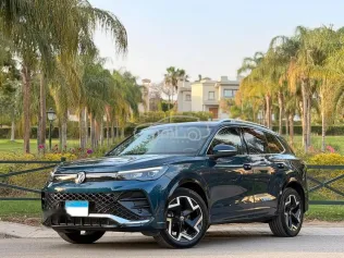 فولكس فاغن تيجون 2024 أزرق غامق مستعملة للبيع