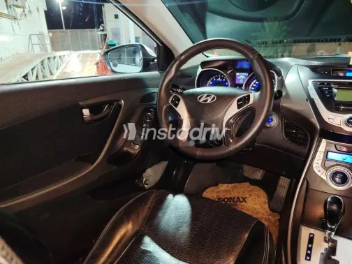 هيونداي افانتي 2012 أبيض مستعملة للبيع - 4