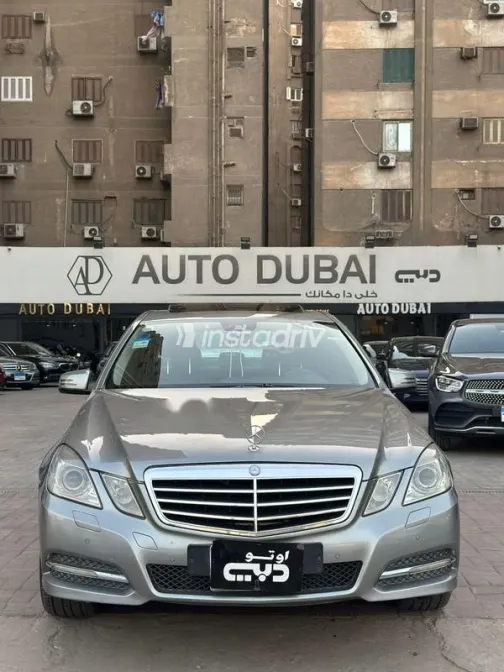 مرسيدس E 250 2012 رمادي مستعملة للبيع - 1