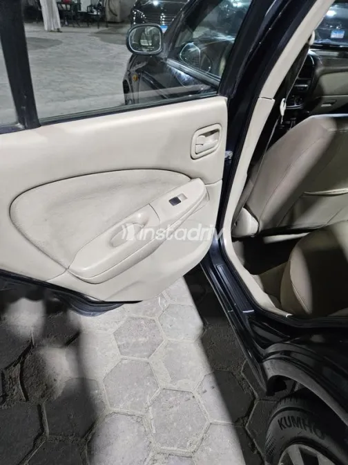Nissan Sunny 2007 Black Used for Sale - 6