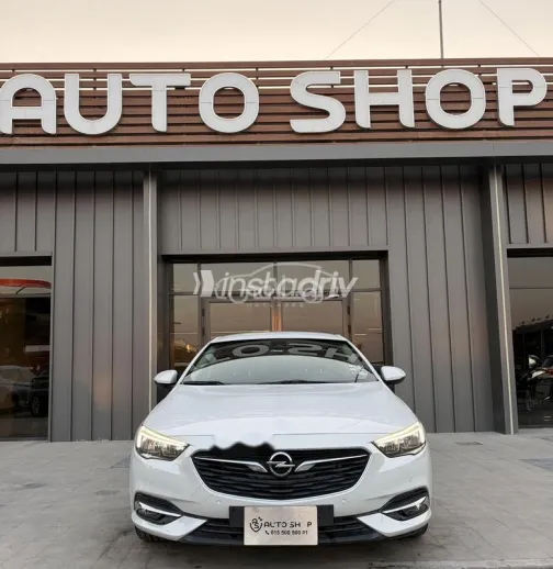 Opel Insignia 2019 White Used for Sale - 1