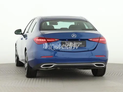 مرسيدس C 200 2024 أزرق غامق مستعملة للبيع - 3
