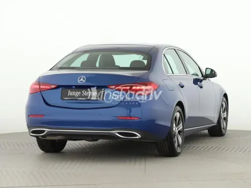 مرسيدس C 200 2024 أزرق غامق مستعملة للبيع - 4