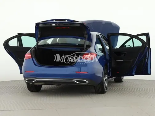 مرسيدس C 200 2024 أزرق غامق مستعملة للبيع - 9