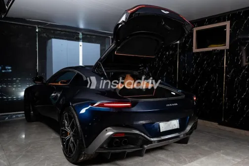 Aston Martin Vantage 2021 Dark Blue Used for Sale - 8
