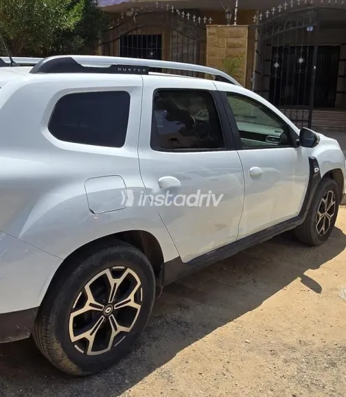 Renault Duster 2019 White Used for Sale - 1