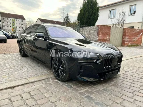 BMW I7 2023 Black Used for Sale - 2