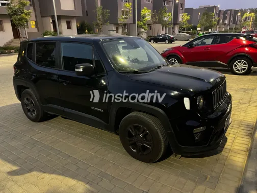Jeep Renegade 2022 White Used for Sale - 2