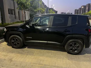 Jeep Renegade 2022 White Used for Sale