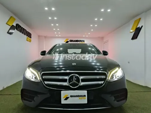مرسيدس E 300 2018 أبيض مستعملة للبيع - 2