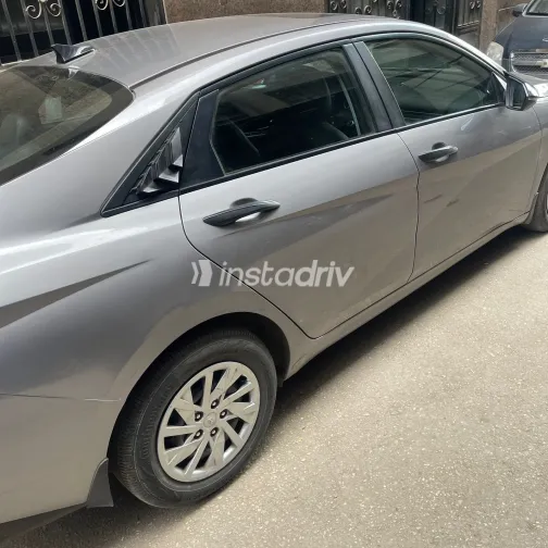 Hyundai Elantra CN7 2021 White Used for Sale - 1