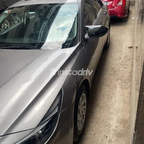 Hyundai Elantra CN7 2021 White Used for Sale - 3