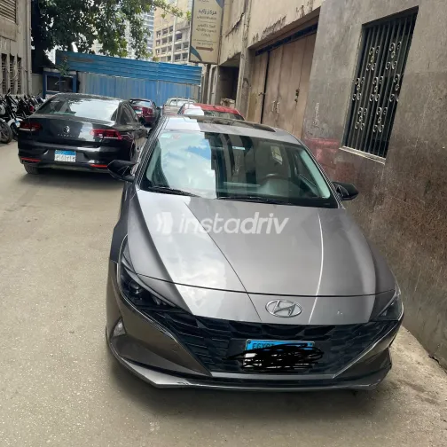 Hyundai Elantra CN7 2021 White Used for Sale - 5