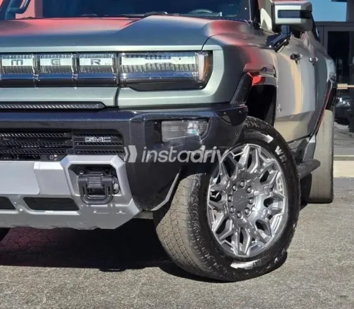 جى ام سى هامر اى فى 2024 أخضر مستعملة للبيع - 1