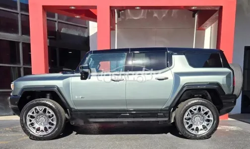 جى ام سى هامر اى فى 2024 أخضر مستعملة للبيع - 9