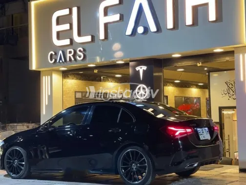 مرسيدس A 200 2020 أسود مستعملة للبيع - 6