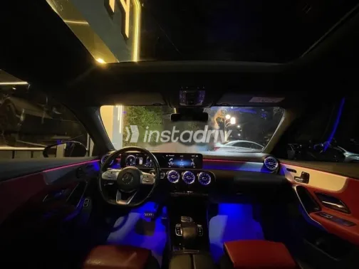 مرسيدس A 200 2020 أسود مستعملة للبيع - 10