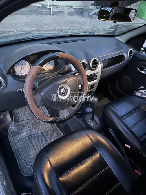 Renault Logan 2013 Petroleum Used for Sale - 5