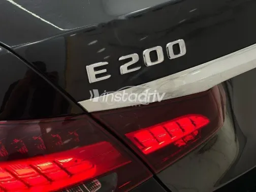 مرسيدس E 200 2023 أسود مستعملة للبيع - 7