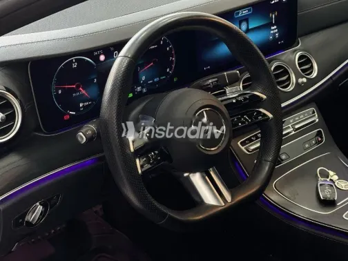 مرسيدس E 200 2023 أسود مستعملة للبيع - 8