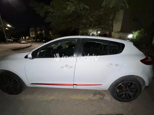 Renault Megane 2016 White Used for Sale - 3