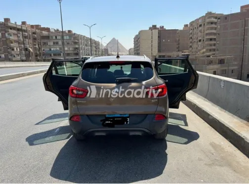 Renault Kadjar 2019 White Used for Sale - 3