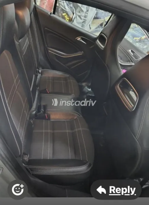 مرسيدس GLA 200 2015 أبيض مستعملة للبيع - 2