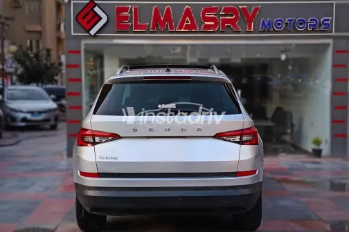 Skoda Kodiaq 2021 Silver Used for Sale - 4