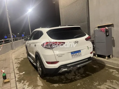 Hyundai Tucson 2017 White Used for Sale - 7