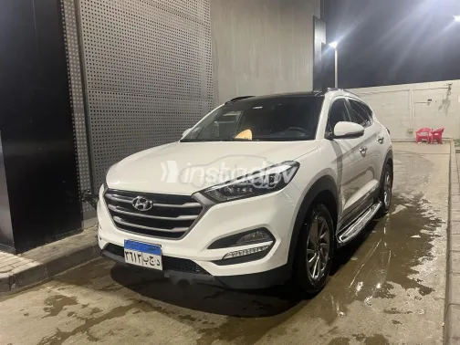 Hyundai Tucson 2017 White Used for Sale - 8