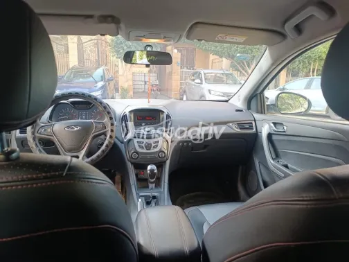 Chery Arrizo 5 2022 White Used for Sale - 6