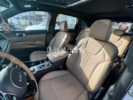 كيا سورينتو 2021 أبيض مستعملة للبيع - 8