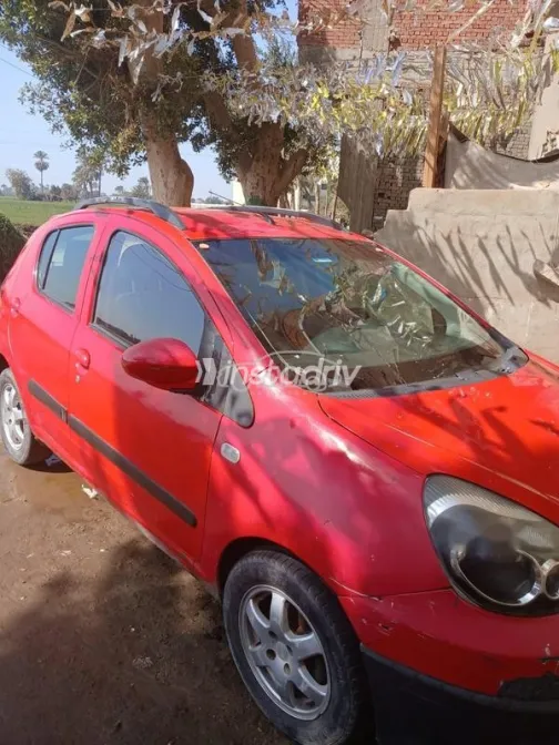 جيلي اكس باندينو 2015 أحمر مستعملة للبيع - 3