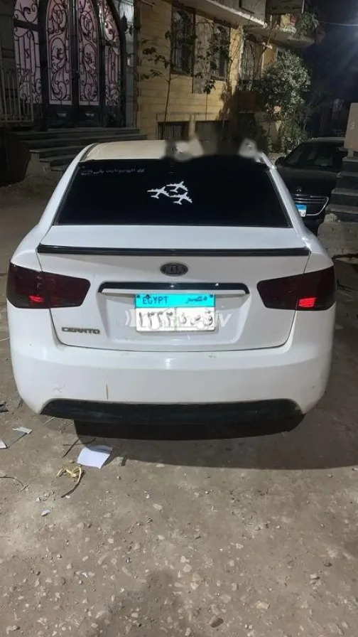 Kia Cerato 2010 White Used for Sale - 2