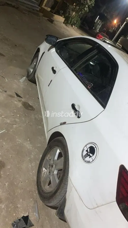 Kia Cerato 2010 White Used for Sale - 3