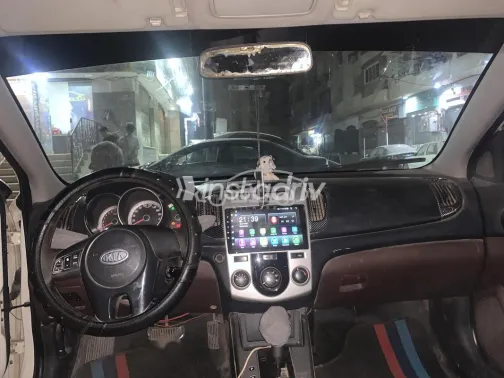 Kia Cerato 2010 White Used for Sale - 5