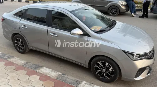 Chevrolet Optra 2025 White Used for Sale - 3